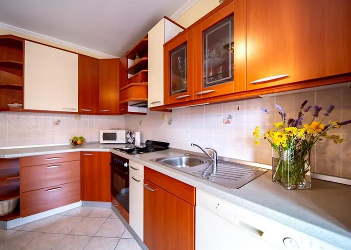 In With Balcony, Air Conditioning, Wifi, Washing Machine * Lopar