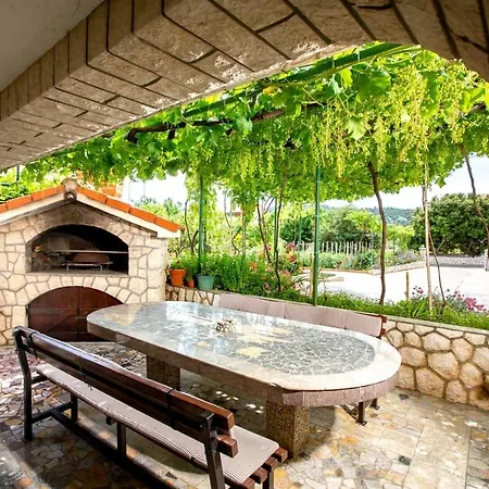 In With Balcony, Air Conditioning, Wifi, Washing Machine * Lopar